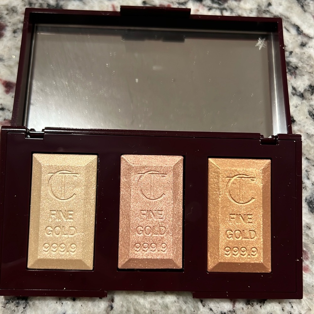 (NEW&Authentic)Charlotte Tilbury Bar Of Gold Palette Highlighter Limited Edition